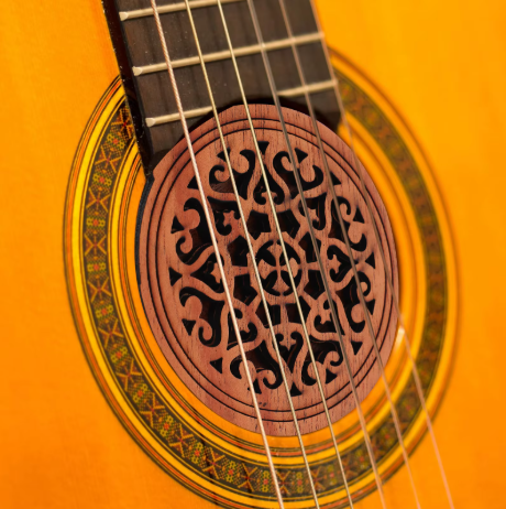 [cache flemenca] Cache anti-Larsen guitare Flamenca
